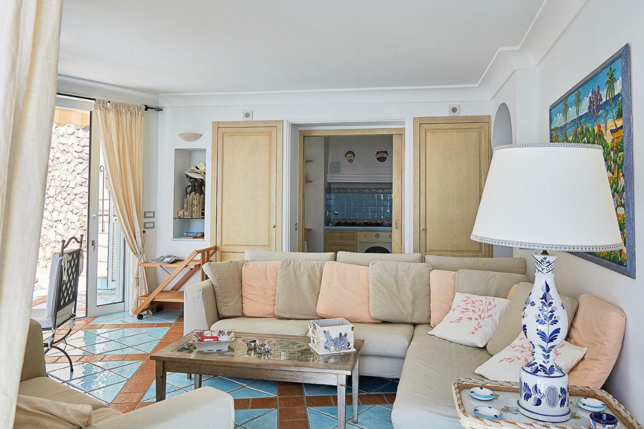 Residence Leonardo Capri Buitenkant foto